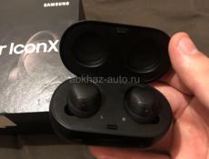 Беспроводные наушники Samsung Gear IconX (2018)