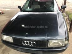 Audi 80