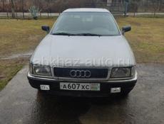 Audi 80