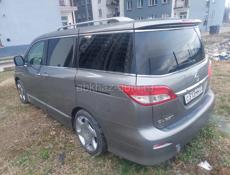 Nissan Quest