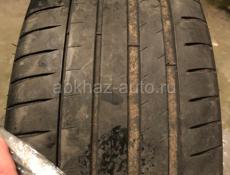 Michelin  Pilot Sport 4 R 18 (225/40)