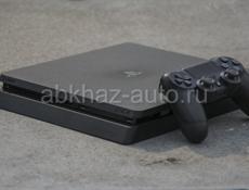 Ps 4 slim