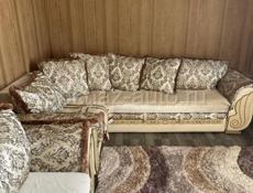Угловой диван с креслами 