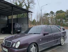 Mercedes-Benz E-Класс