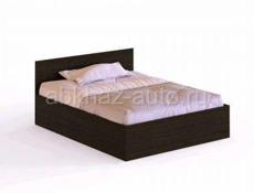 Двухспальная кровать с матрасом 
