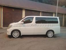 Nissan Elgrand