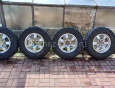 Колеса Nokian Rockproof M/T 265/70 R17 на дисках Weds