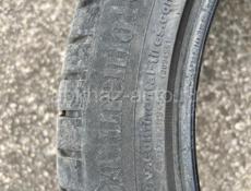 Одна шина 255/40 r18