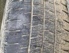 Продаю одну покрышку 235/65 R16