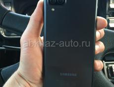 Samsung Galaxy а 12 в идеальном состоянии продаю срочно телефон в броне отпечаток Face ID все работает !!