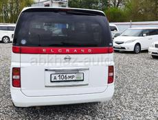 Nissan Elgrand