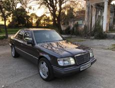 Mercedes-Benz 124