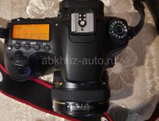 Продаю  Canon EOS 60D kit  50mm f/ 1.4