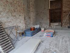 продажа, большая квартира в Сухуме, Абхазия. Квартира 4-х комнатная, «сталинка», свободной планировки.