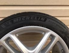 MICHELIN PILOT SPORT 4 285/40 Z R19 