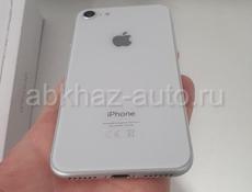 iPhone 8 64 GB silver 