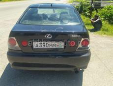 Lexus IS