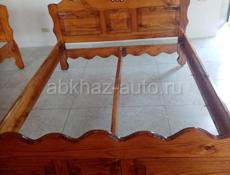 Продается деревянная кровать в г.Пицунда