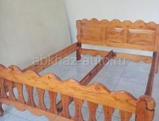 Продается деревянная кровать в г.Пицунда