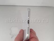 iPhone 8 64 silver 