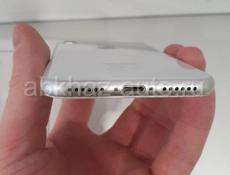 iPhone 8 64 GB silver 