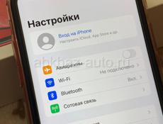 XR Айфон идеальный 