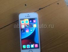 iPhone SE 32 гига продам за 9000