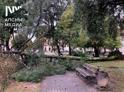 Несколько деревьев упало в городе из-за сильного ветра, повреждены линии электропередач, в том числе троллейбусные линии