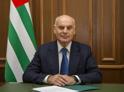 Президент Аслан Бжания поздравил женщин Абхазии с 8 марта