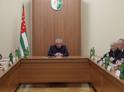Президент Абхазии провел заседание Совбеза в связи со стрельбой в Сухуме 